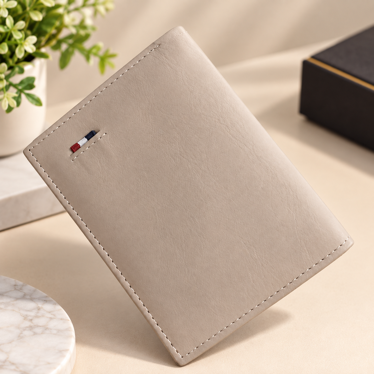 Minimalist Leather Wallet for Men & Women